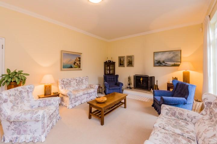 To Let 4 Bedroom Property for Rent in Constantia Western Cape